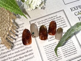 おしゃれなべっ甲ネイル