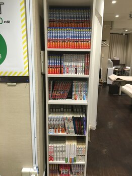 リフレッシュ 池袋西口店/＋αの楽しみ♪充実の名物マンガ