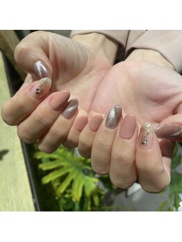 トータルサロン 白べぇーっ プラス/クーポンネイル☆