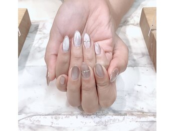 ネイルサロン フィオーレ/新色マグネットネイル