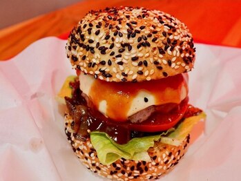 アジアンリラクゼーション ヴィラ 福岡東店(asian relaxation villa)/バリ島の個性派ハンバーガー店