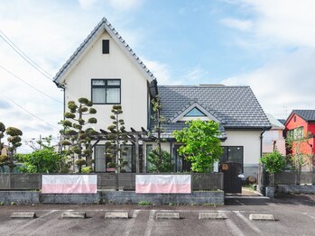 メナード 西区清里町店/