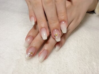 リリーネイルサロン 川崎店(Lily)の写真/足元が美しく見えるヌ-ディ-カラ-多数ご用意有♪朝9時からご予約OK◎完全プライベート空間で癒しの時間♪