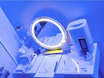 ヘッドミント VIP千葉店/お支度はこちらのドレッサーへ