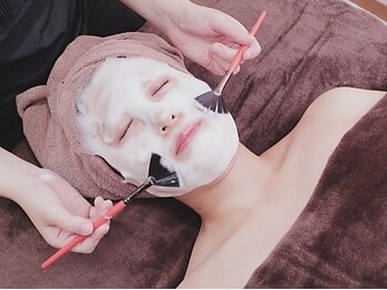 ホワイトアクア 浜松店(WHITE AQUA)の写真/〈最新美容ララピール/ハーブピーリング〉でワントーン明るいハリ艶のある美肌へ♪お気軽にご相談ください!