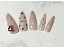 リアン デ フロート(Lian de FLORT)/ドット柄ネイル