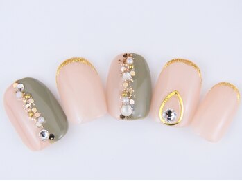 ロサネイル(rosa nail)/毎月変わる定額ネイル