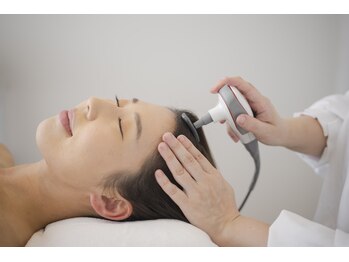 ブランポー(Blanc Peau)/ヘッドもインディバでケア可能