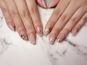 ちゅるんグレージュ×ゴールド