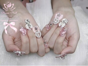 ナナネイル なんば店(NaNa Nail)の写真/【つけ放題/持ち込みデザイン/長さ出しが人気★】見るたびにキュンとする指先をお届けします♪