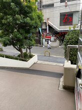 ラブホワイトニング 下北沢店(LOVEホワイトニング)/ホワイトニング～駅からの近道８