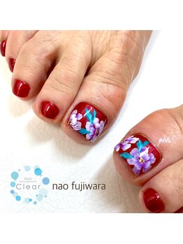 クリアー 日本橋小伝馬町(Clear)/70代マダムの華やかな足元ネイル