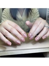 ジョイネイルスタジオ 高田馬場(JoY Nail Studio)/グラデーション+ラメライン