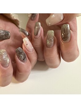 リリー バイ ロスターネイル(Lily by rostar nail)の写真/流行りのdesign多数！カラー種類豊富★シンプルも得意◎アートの種類が豊富だから理想のデザインが叶う♪