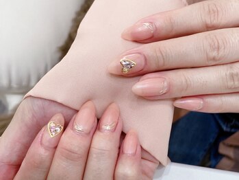 ビーネイルズ(BeNails)の写真/いつもの日常もお気に入りネイルで気分が上がる！シンプルデザインでもトレンドや季節感を取り入れて♪