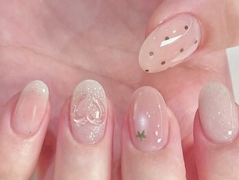 シア 新宿(SIAA)の写真/《パラジェルフィルイン導入》ショートネイル対応、透け感シロップカラーの上品うるつやデザイン可能です。