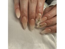 セブンネイル(SEVEN NAIL)の雰囲気（ベイビーブーマー＋長さ出し10本＋パーツ）