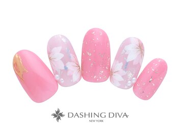 DASHING　DIVA桜ネイル