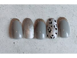 秋のアニマル柄ネイル