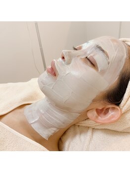 ブリス(Bliss)/【引締め・小顔・シミ改善予防】