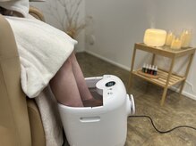 オルハ(oruha)の雰囲気（ヘッドスパの前にフットバスで温めます）