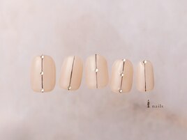 シンプルラインネイル