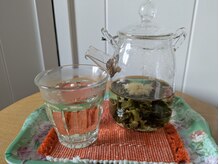 サロン ド ソラ(Salon'de sola)の雰囲気(春は、巡りを整える漢方茶"木茶"(モクチャ)で、おもてなし^^)