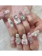 キレイエ ネイルズ(KIREIE NAILS)/ピンク派手ネイル