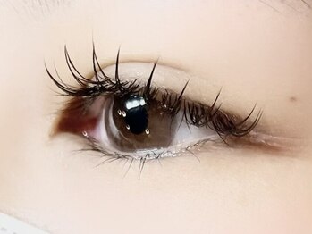ルアナ(Ruana)の写真/＼大人可愛いナチュラルまつ毛が得意／ナチュラルからボリュームのあるデザインまで幅広く対応可能◎