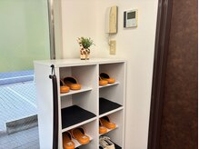 豊田北口鍼灸整骨院の雰囲気（抗菌仕様のスリッパを使用しています。）