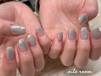 エールルーム 中目黒(aileroom)/爽やか ブルー チークネイル