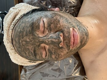 カリスティ(CHARIS.T)/ブラックハーブピーリング♪