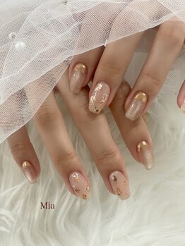 ミア(Mia)/グリッターホログラムネイル