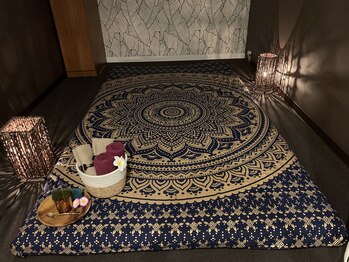 リラクゼーションサロン 軸(ziku)/広々個室と寝心地抜群のマット