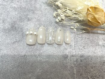 ネイル バズ(NAIL BUZZ)/初回ソフトジェルオフ込11000円