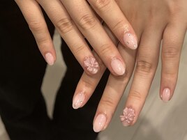 リボン×ピンクベージュネイル