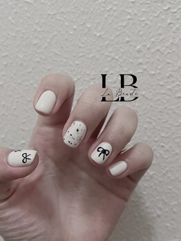 ラボーテスパ(LA BEAUTE SPA)/シンプルホワイトネイル