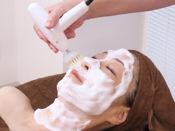 ユーフォリア(Euphoria)/ブラシ洗顔