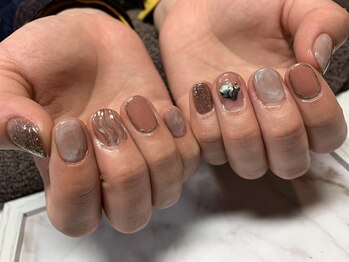 エイミー(eimy)/shell nail