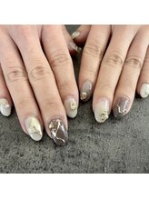 エヌ(N)/ニュアンスグレージュ