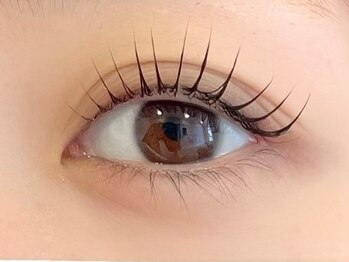 アールドヴィーヴル 小松(Ar de vivre)の写真/【似合わせまつ毛パーマ/パリジェンヌラッシュリフト￥5,500～】お目元に合わせたカールで一気に垢抜け◇
