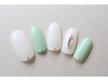 スリー 自由が丘(THREE)/リーフビジューネイル