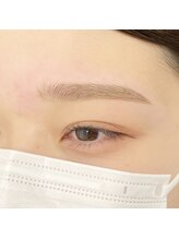 エルブリンク(elblink)/太さを残した平行眉