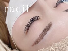 モチと濃さを両立する【ダブルフラットバインドロック】で目元の存在感UP