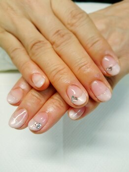 チアネイルズ(Chia nails)/すっきりとしたフレンチ