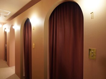 アイミゥ 表参道(IMIU）/IMIU