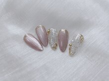 リリー(Lily)/キラキラネイル