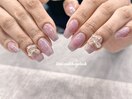 シンプルベージュネイル