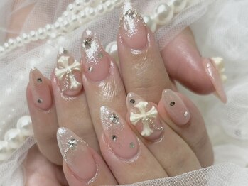 バベル 心斎橋店(Babel)の写真/大切なイベントや特別な日のnailもご相談ください♪可愛いがぎゅっと詰まったnailに＊持ち込みデザインOK！