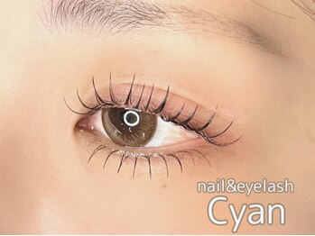 シアン(Cyan)の写真/【最新技術で垢抜け★】&Healthy導入!下がりまつ毛を解消する新技術!ぱっちりとしたモテ可愛eyeに♪